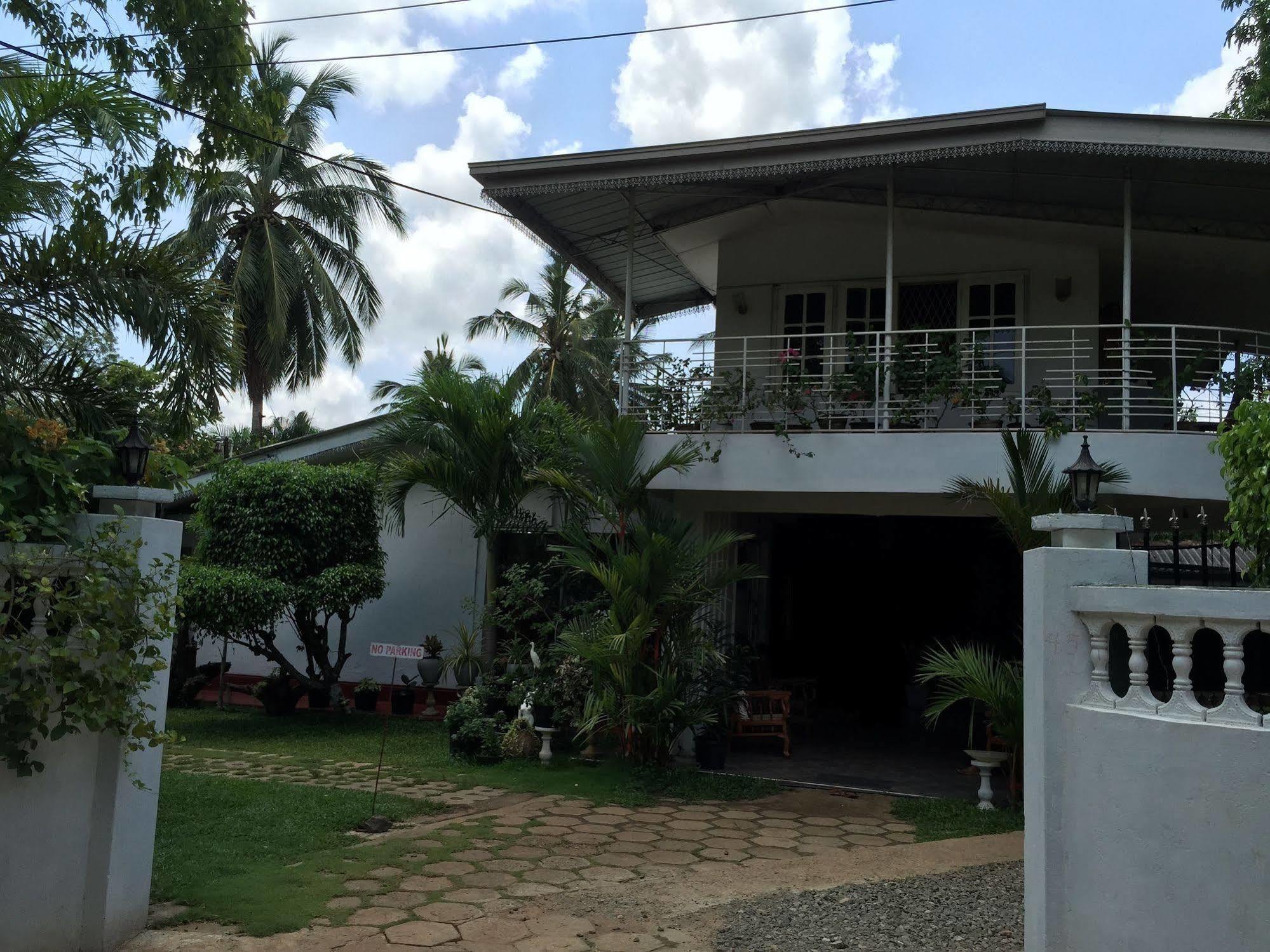 Pinidiya Resort อนุราธปุระ ภายนอก รูปภาพ